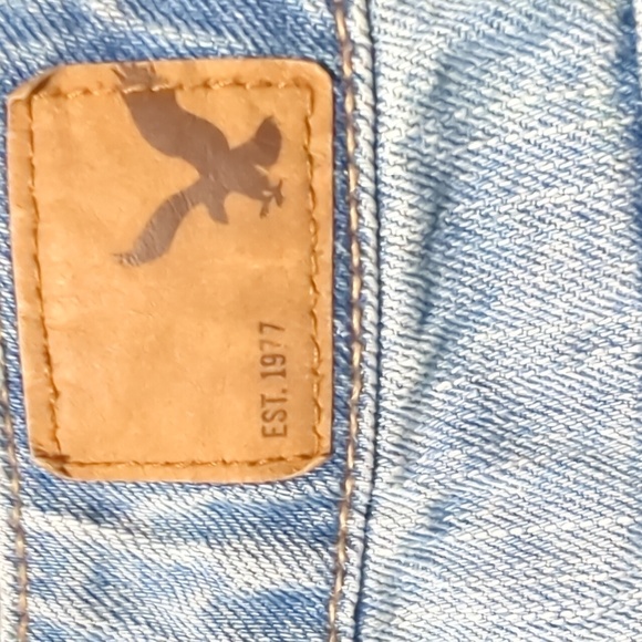 Shorts - Picture 3 of 3